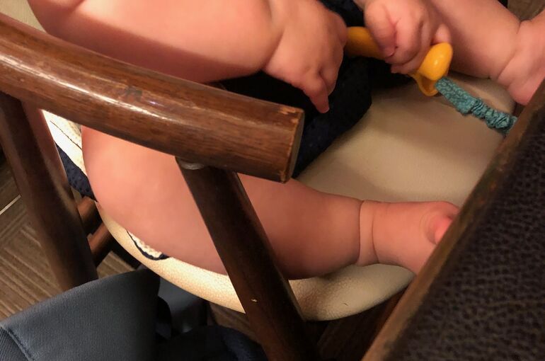 ブログ用写真　むちむちあかちゃん