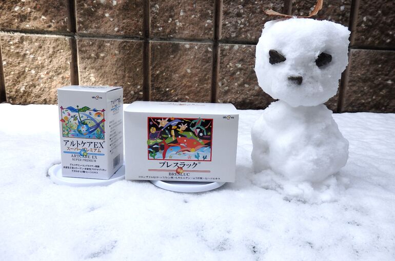 雪だるまとブレスラック＆アルトケア